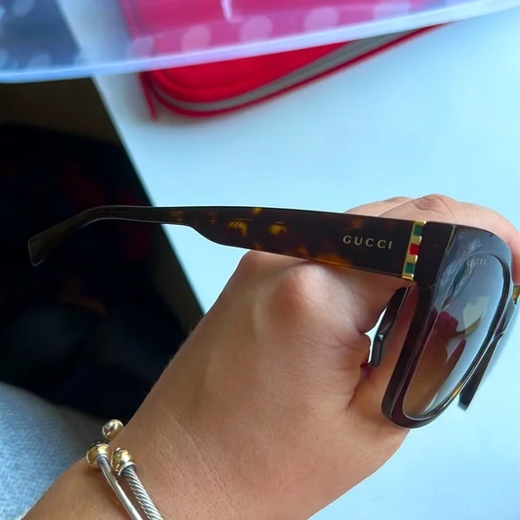 Gucci Sunglasses - LIGHTLY worn, great condition. Gucci Sunglasses | The RealReal main image 3